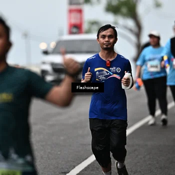 Runner Photo 8513318