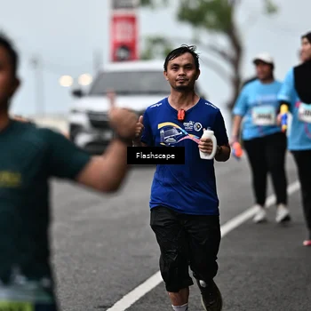 Runner Photo 8513327
