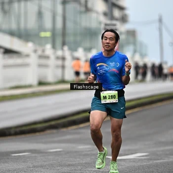 Runner Photo 8513458