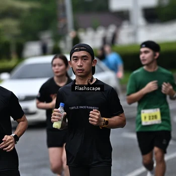 Runner Photo 8513756