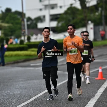 Runner Photo 8513849