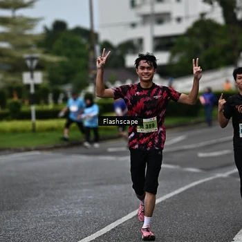 Runner Photo 8513956
