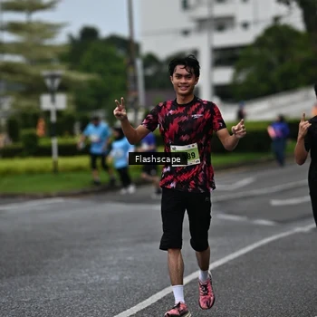 Runner Photo 8513964