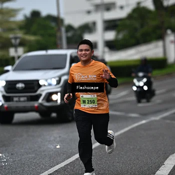 Runner Photo 8514028