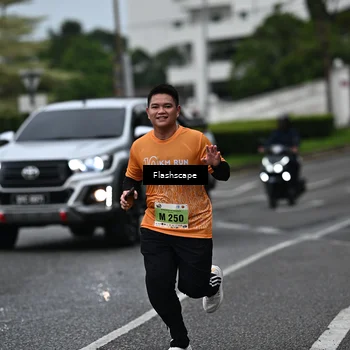 Runner Photo 8514033