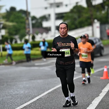Runner Photo 8514055