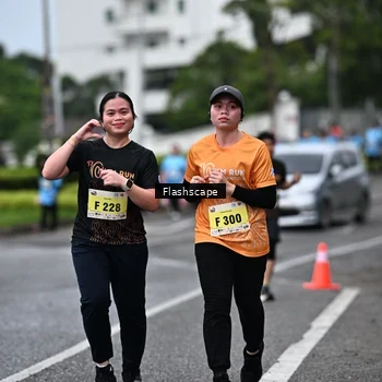 Runner Photo 8514385
