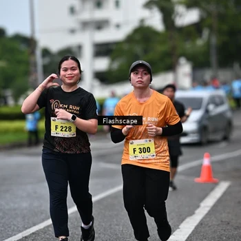 Runner Photo 8514388