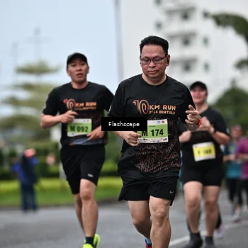 Runner Photo 8514471