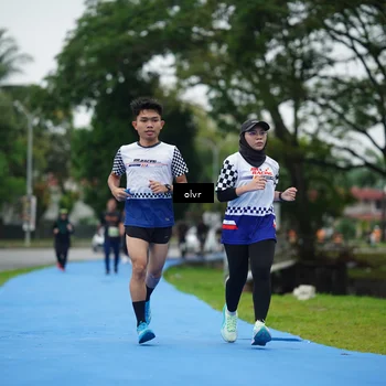 Runner Photo 8514475