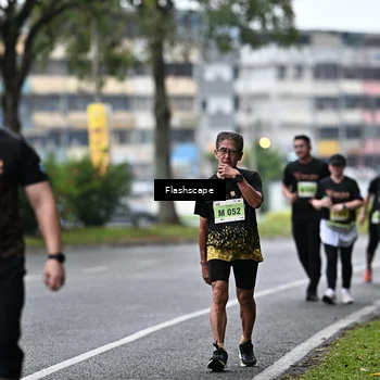 Runner Photo 8516177