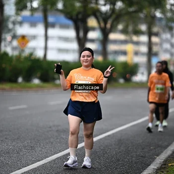 Runner Photo 8516764
