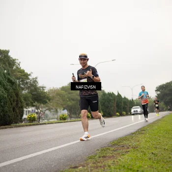 Runner Photo 8517311