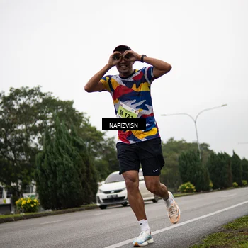 Runner Photo 8517812