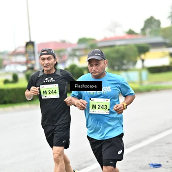 Runner Photo 8518010