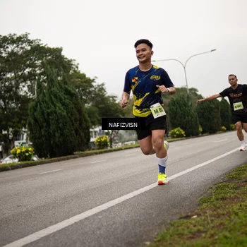 Runner Photo 8518076