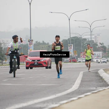 Runner Photo 8518131