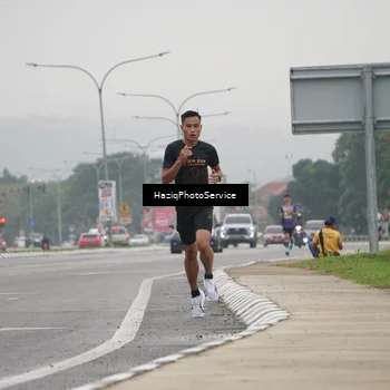 Runner Photo 8518410