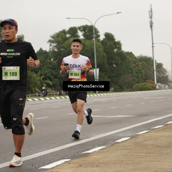 Runner Photo 8519545