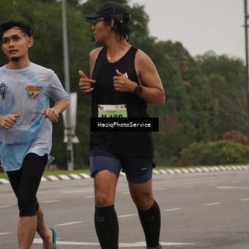Runner Photo 8520059