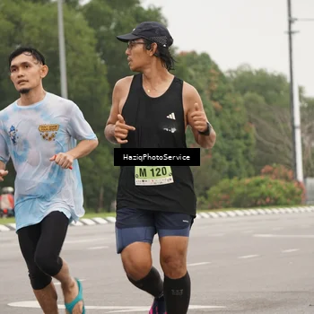 Runner Photo 8520060