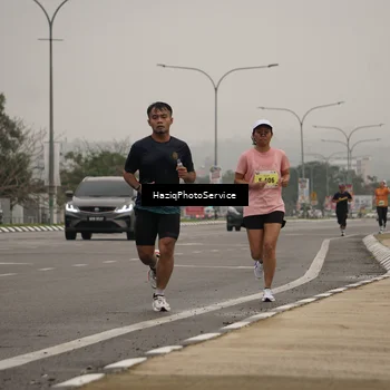 Runner Photo 8520245