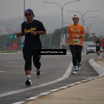 Runner Photo 8520465