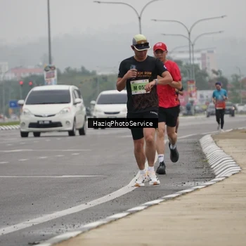 Runner Photo 8520530