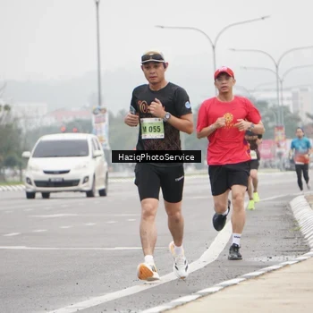 Runner Photo 8520575