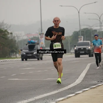 Runner Photo 8520638