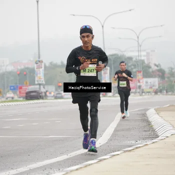 Runner Photo 8520813