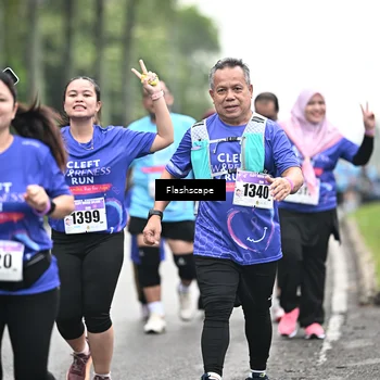 Runner Photo 8520999