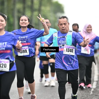 Runner Photo 8521003