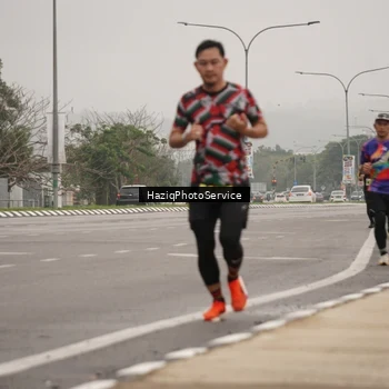 Runner Photo 8521365