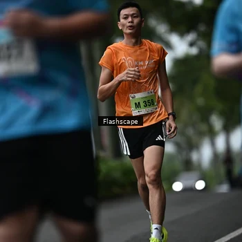 Runner Photo 8522343