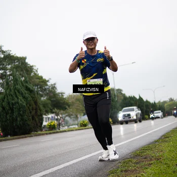 Runner Photo 8523003