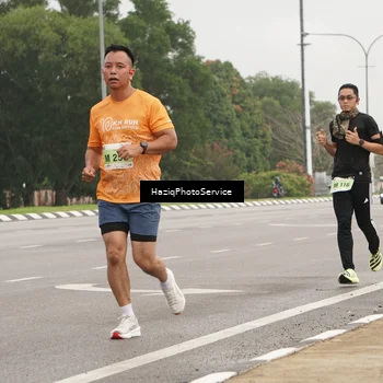 Runner Photo 8523111
