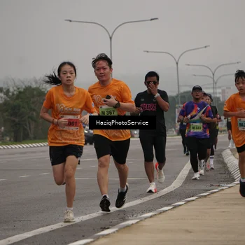Runner Photo 8523244