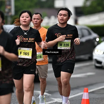 Runner Photo 8523345