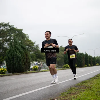 Runner Photo 8523400