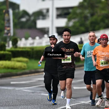 Runner Photo 8523696