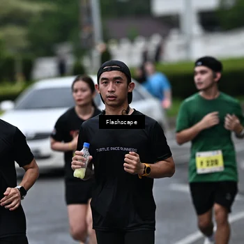 Runner Photo 8523733