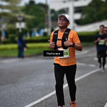 Runner Photo 8523859