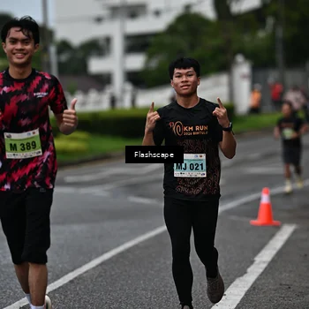 Runner Photo 8524009