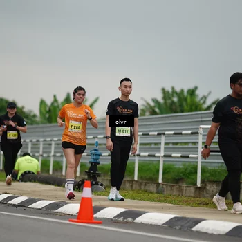 Runner Photo 8524024