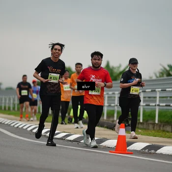 Runner Photo 8524032