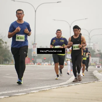 Runner Photo 8524060