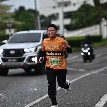 Runner Photo 8524075