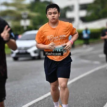 Runner Photo 8524088