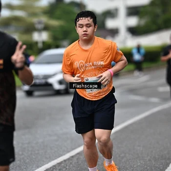 Runner Photo 8524092